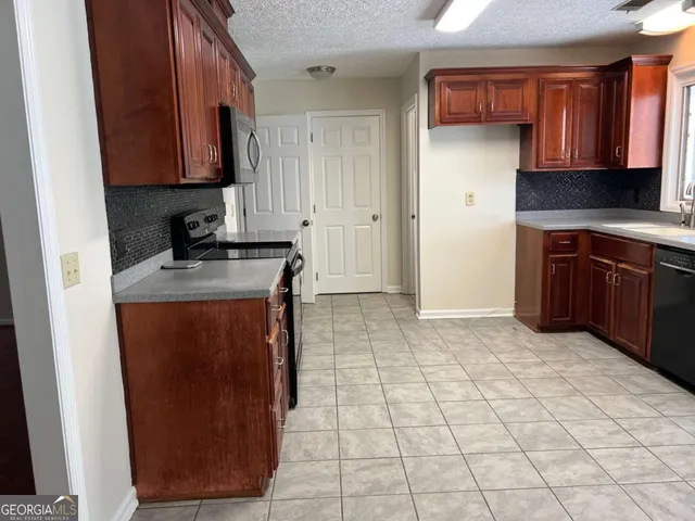 $300,000 | 1607 James Wilson Drive, Vidalia, GA 30474