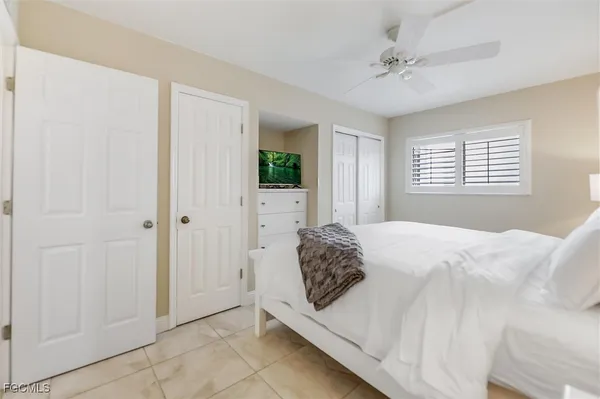 a kitchen with stainless steel appliances granite countertop a sink and a microwave