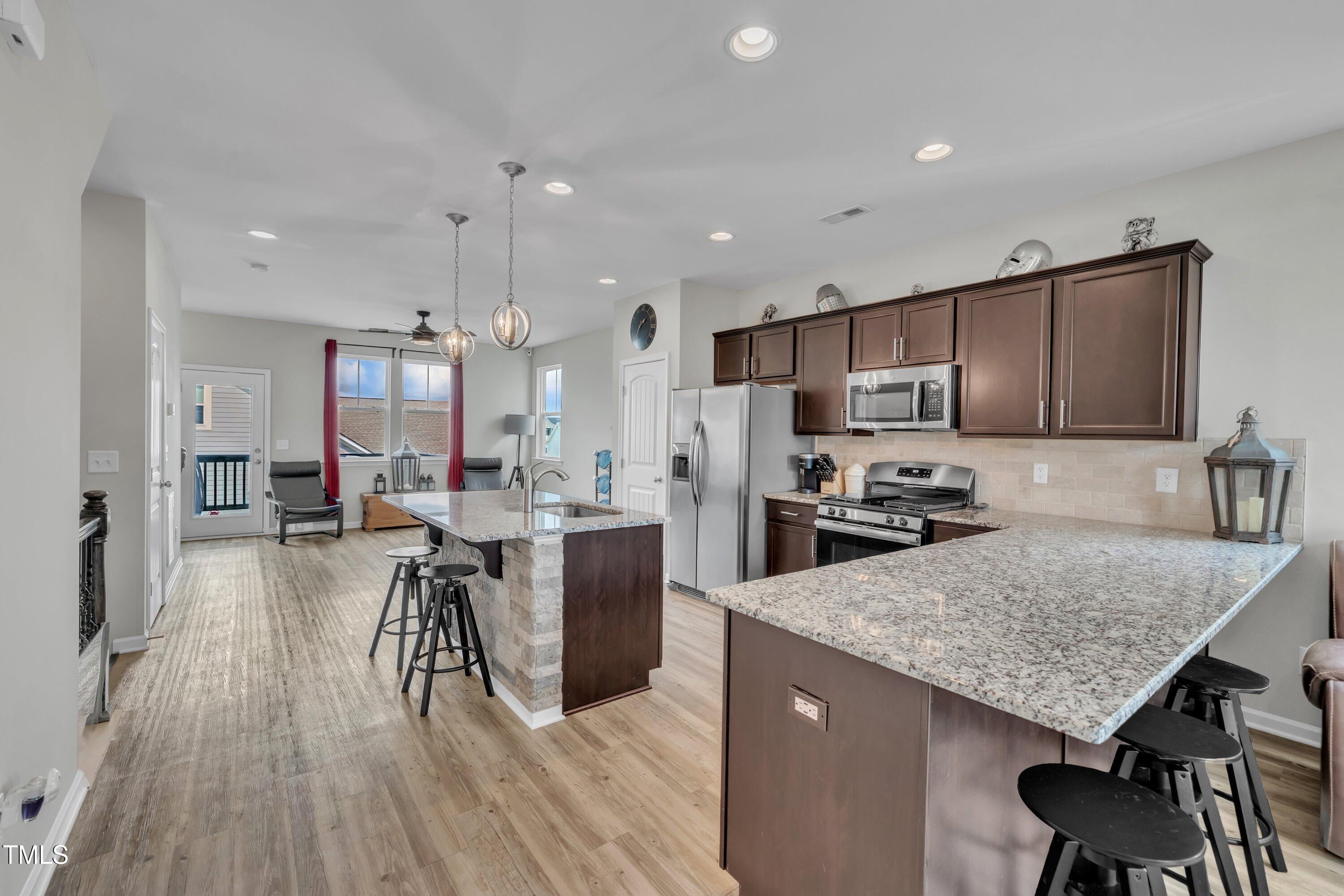 14-6440 Perry Creek-9
