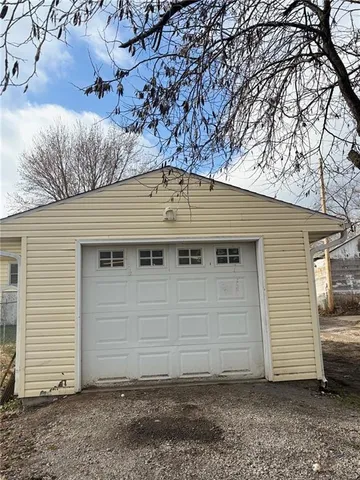 $105,000 | 3123 North 10th Street, St. Joseph, MO 64505