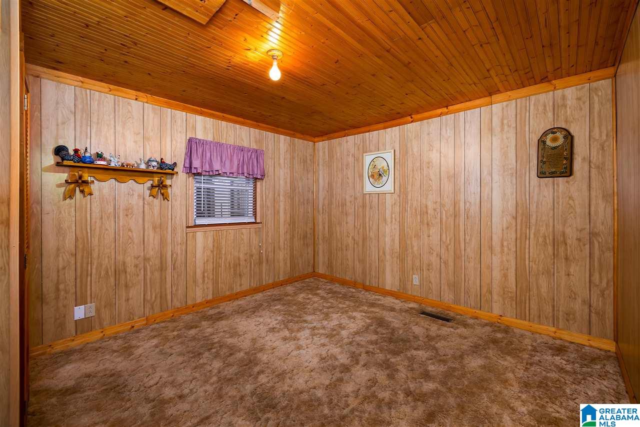 310 3rd Avenue West Oneonta, AL 35121 - Photo 23 of 27
