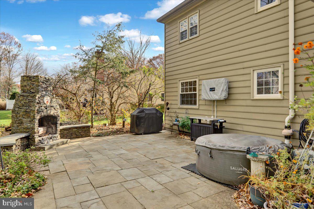 561 Millcross Road Lancaster, PA 17601 - Photo 48 of 52 a view of a patio with table and chairs and potted plants