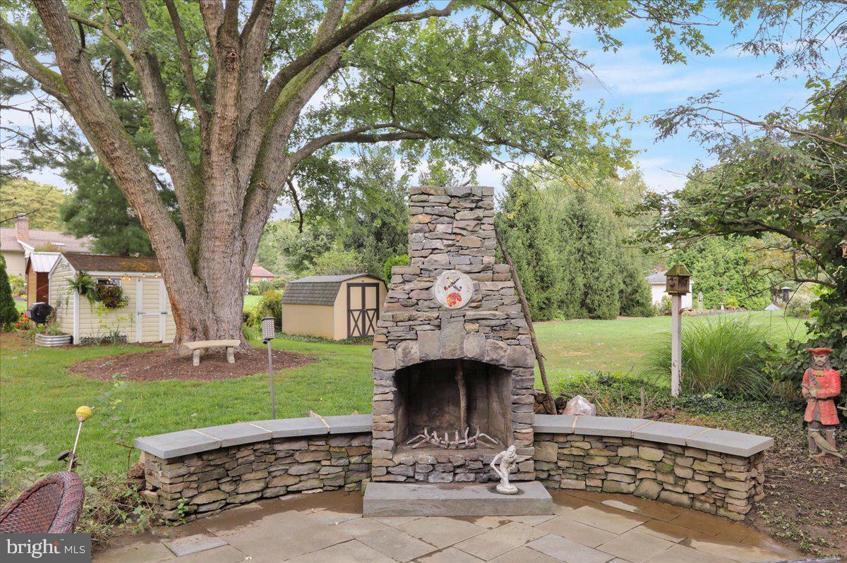 561 Millcross Road Lancaster, PA 17601 - Photo 49 of 52 a front view of a house with garden