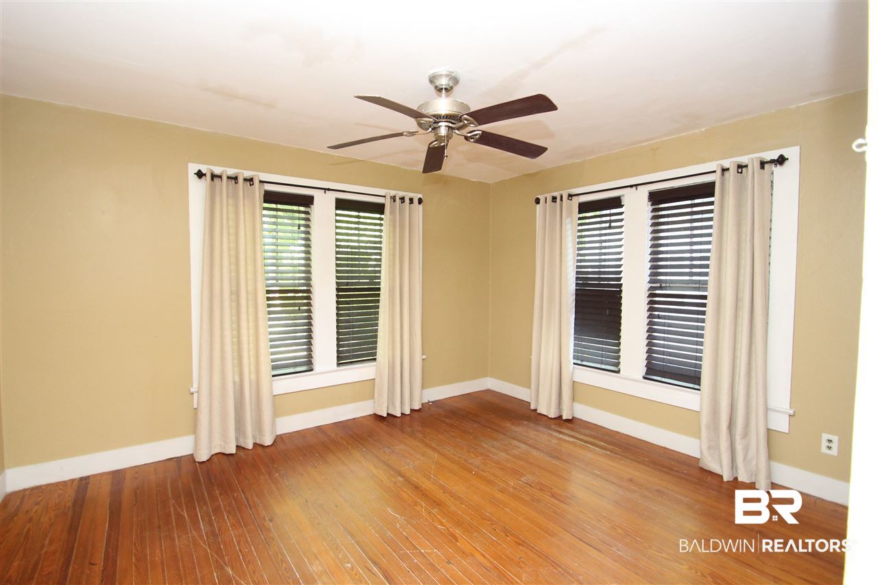 112 Florence Place Mobile, AL 36607 - Photo 9 of 14