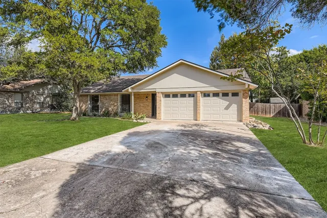 $450,000 | 7128 South Brook Drive, Austin, TX 78736