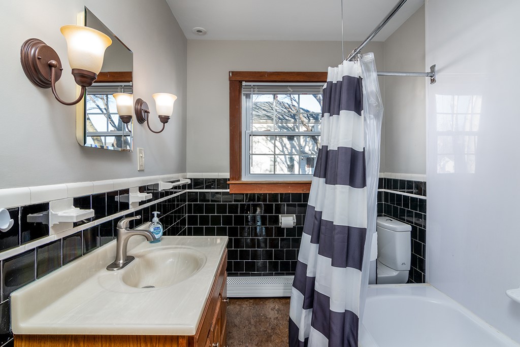 327 George Waterman Road Johnston, RI 02919 - Photo 13 of 23