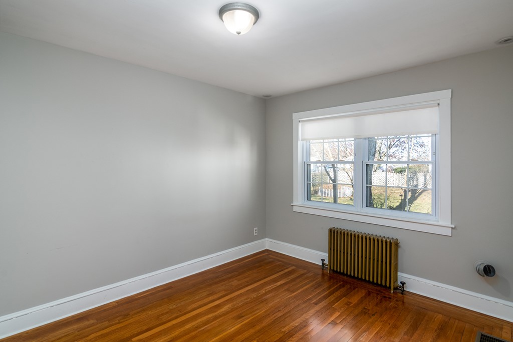 327 George Waterman Road Johnston, RI 02919 - Photo 14 of 23