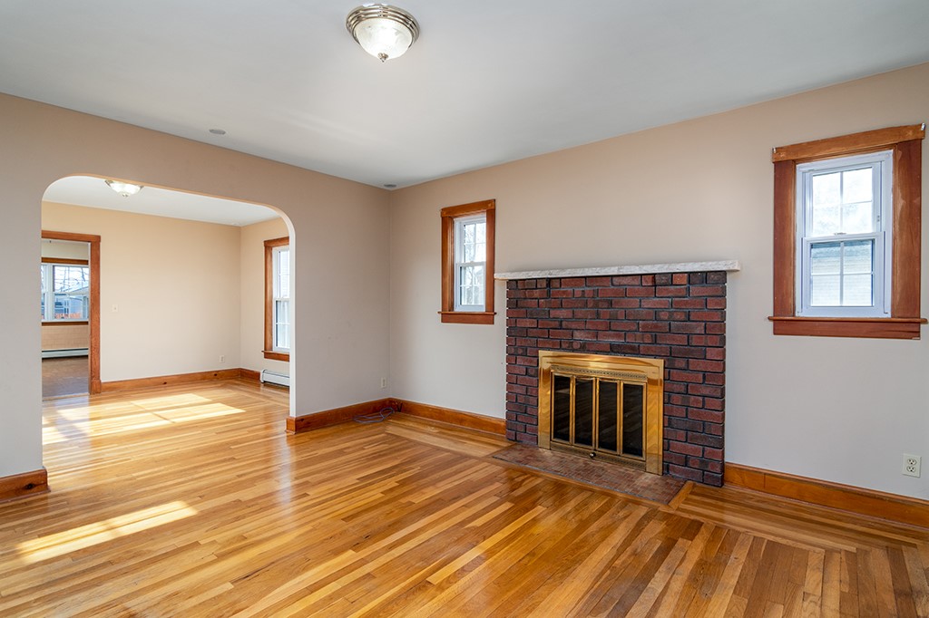 327 George Waterman Road Johnston, RI 02919 - Photo 6 of 23