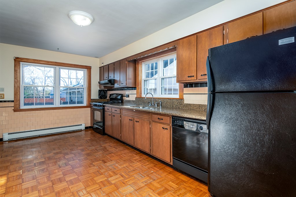 327 George Waterman Road Johnston, RI 02919 - Photo 9 of 23