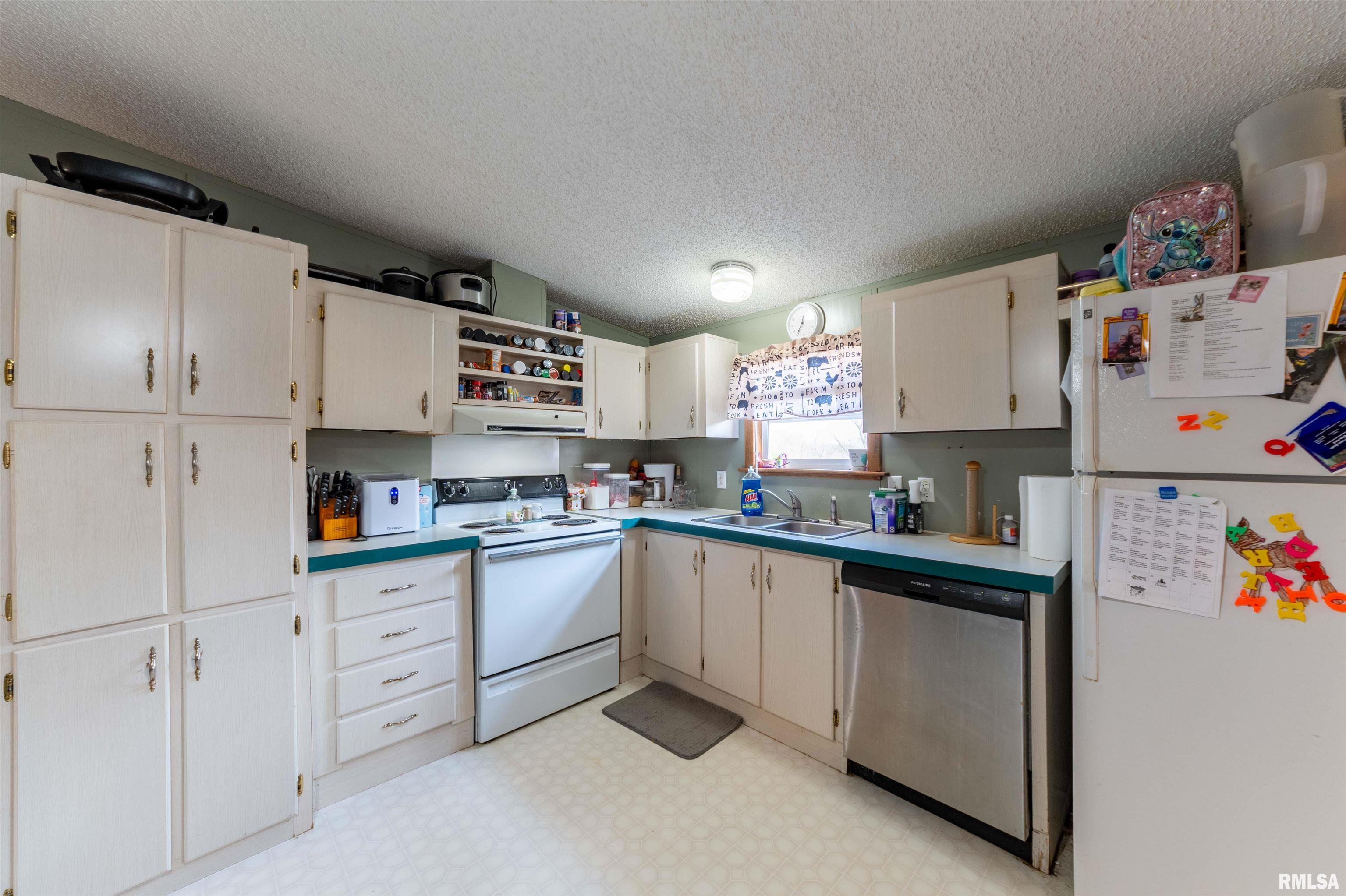 1510 Reevesville Road Grantsburg, IL 62943 - Photo 9 of 36 Gallery Image 9