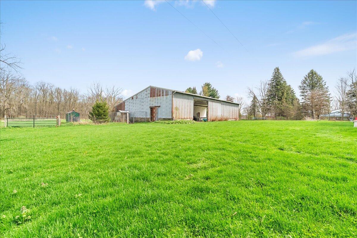 975 South Elliott Road Fowlerville, MI 48836 - Photo 48 of 56 52-Media Jett - 24