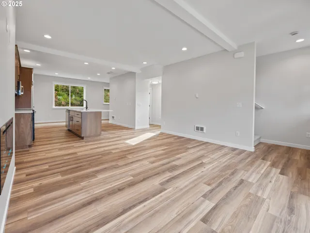 $439,000 | 1502 Southeast Marine Avenue, Lincoln City, OR 97367