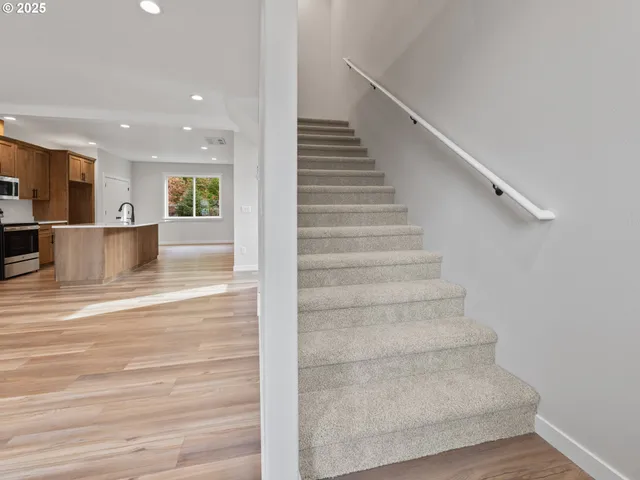 $439,000 | 1502 Southeast Marine Avenue, Lincoln City, OR 97367