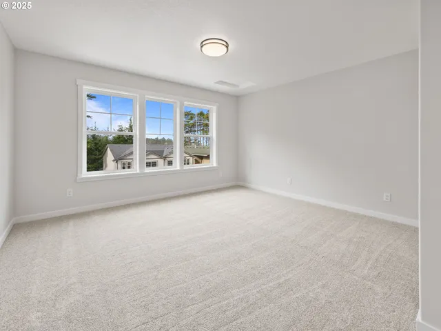 $439,000 | 1502 Southeast Marine Avenue, Lincoln City, OR 97367