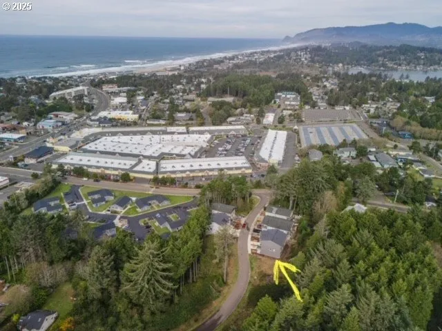 $439,000 | 1502 Southeast Marine Avenue, Lincoln City, OR 97367