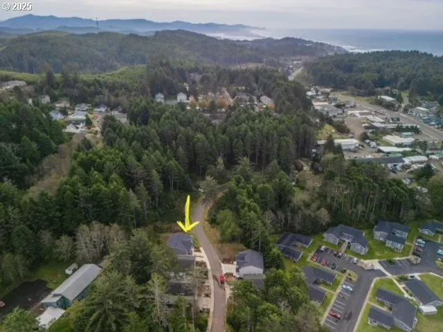 $439,000 | 1502 Southeast Marine Avenue, Lincoln City, OR 97367