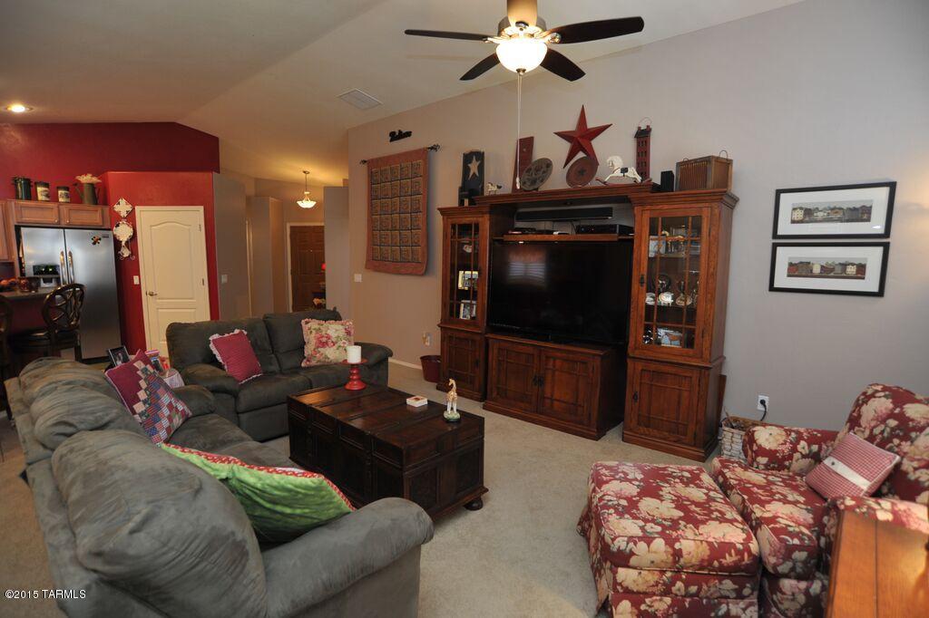 6642 East Bambino Road Tucson, AZ 85756 - Photo 10 of 47