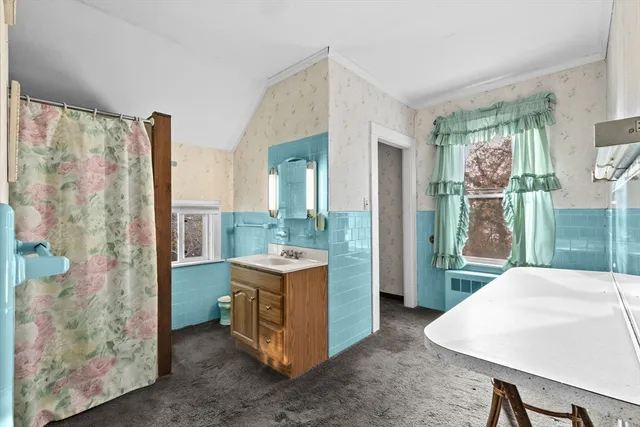 $469,900 | 269 Middleboro Road, Freetown, MA 02717