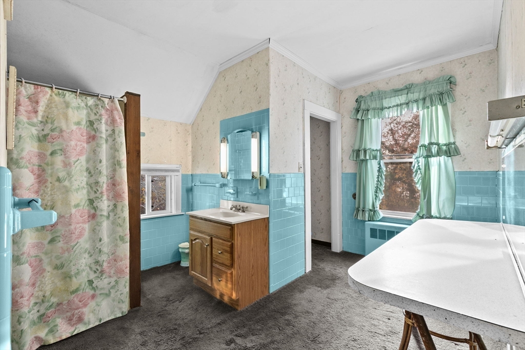 269 Middleboro Road Freetown, MA 02717 - Photo 30 of 42