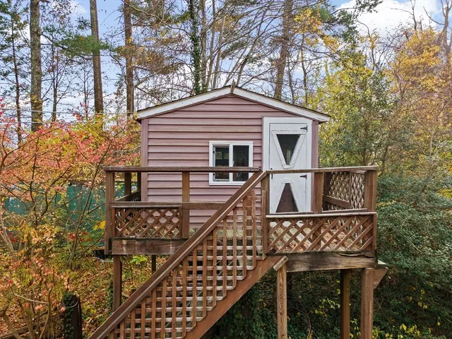 $469,900 | 269 Middleboro Road, Freetown, MA 02717