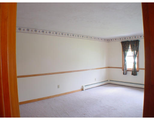 26 Stoneybrook Road Grafton, MA 01536 - Photo 14 of 28 a view of an empty room