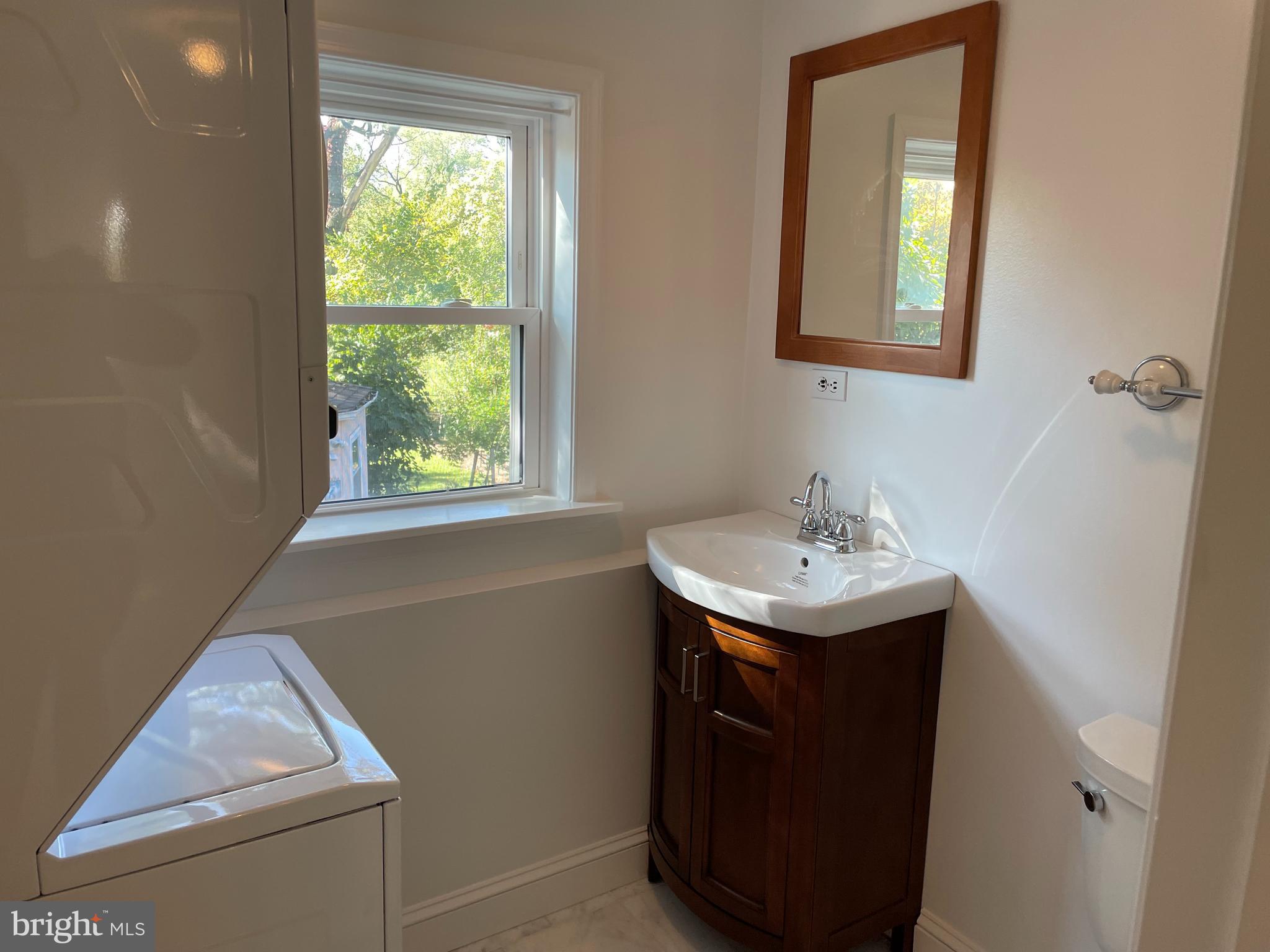 610 Ritchie Avenue Silver Spring, MD 20910 - Photo 8 of 33 half bath on main level