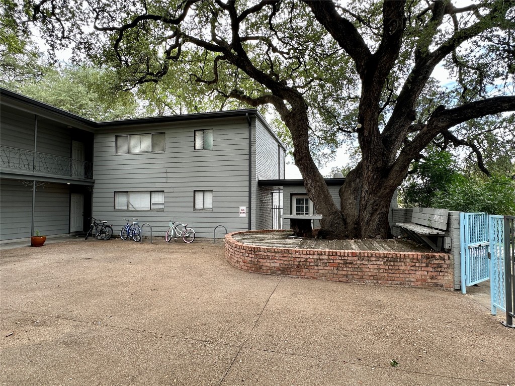 803 West 28th Street, Unit 106 Austin, TX 78705 - Photo 15 of 20 a house view with a outdoor space
