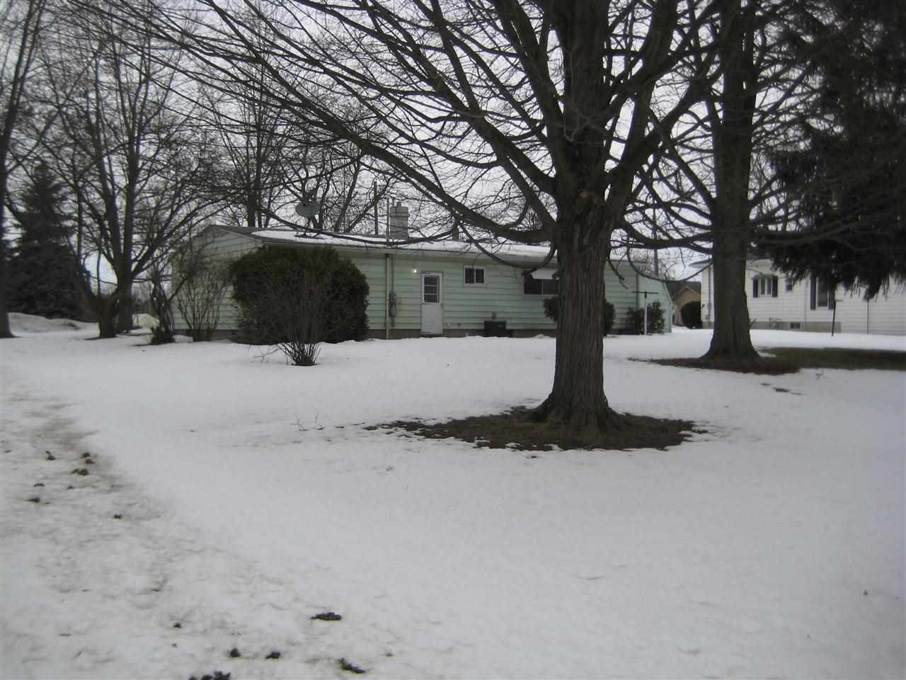 555 West Maple Street Waterloo, IN 46793 - Photo 2 of 10 Gallery Image 2