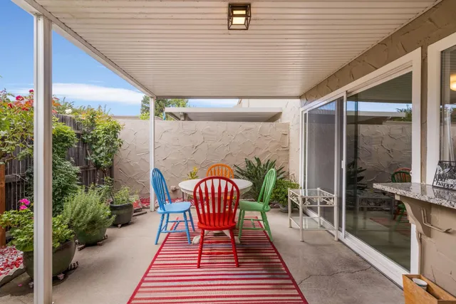 $330,000 | 2420 Via Camino Avenue, Carmichael, CA 95608