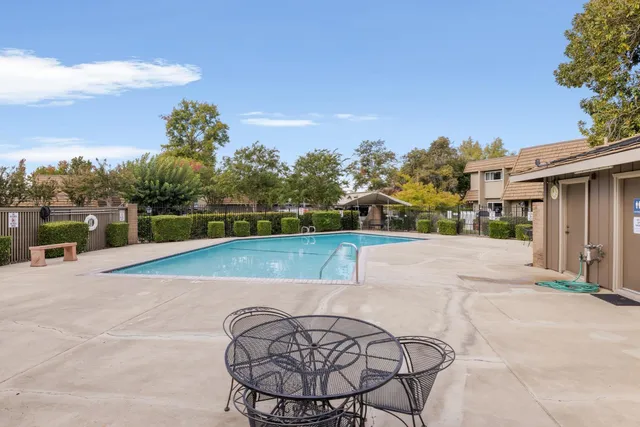 $330,000 | 2420 Via Camino Avenue, Carmichael, CA 95608