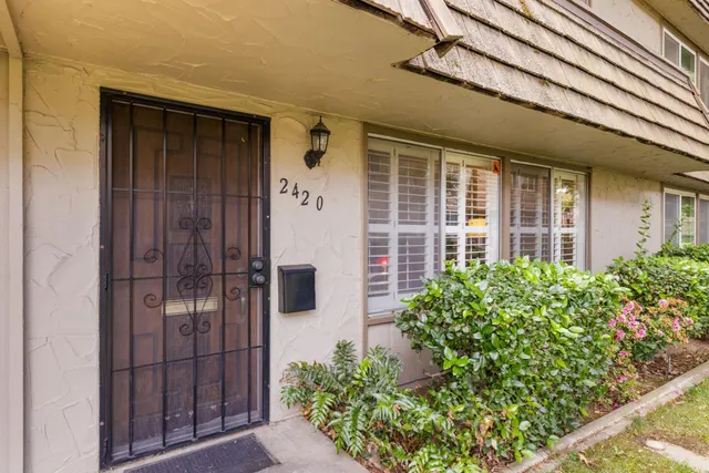 $330,000 | 2420 Via Camino Avenue, Carmichael, CA 95608