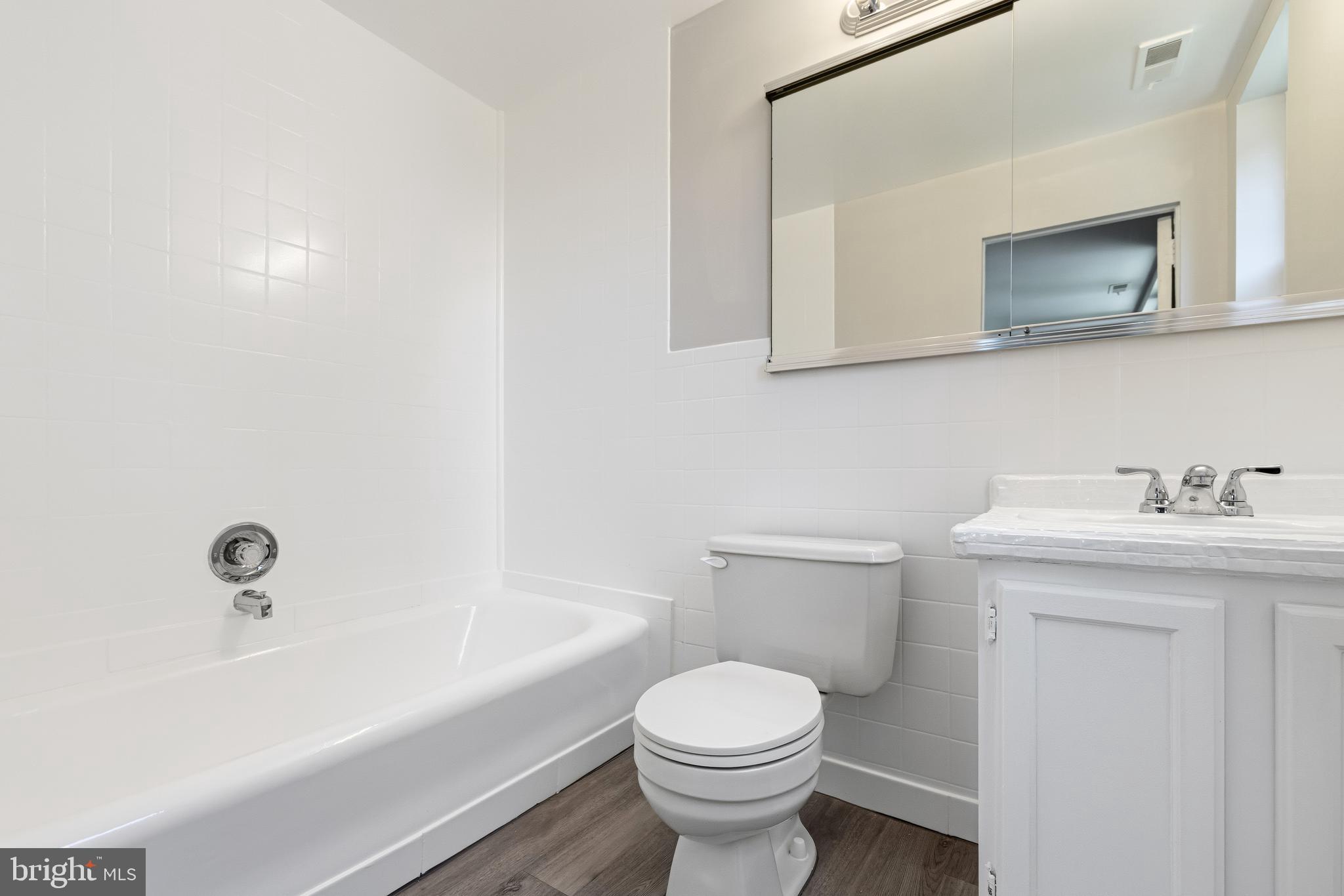 900 Valley Road, Unit A202 Melrose Park, PA 19027 - Photo 27 of 29 Master bath