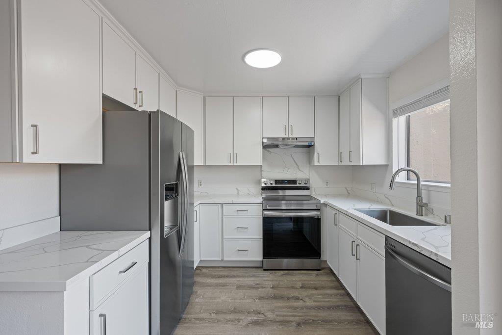 1737 Las Raposas Court Santa Rosa, CA 95409 - Photo 13 of 41