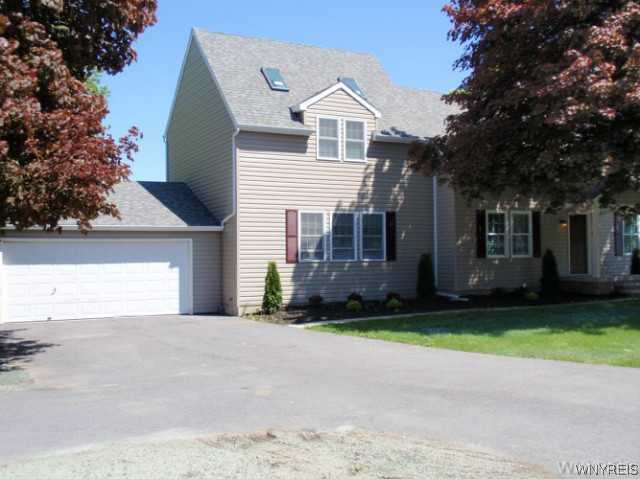 5705 Goodrich Road Clarence, NY 14032 - Photo 1 of 1 Exterior Front