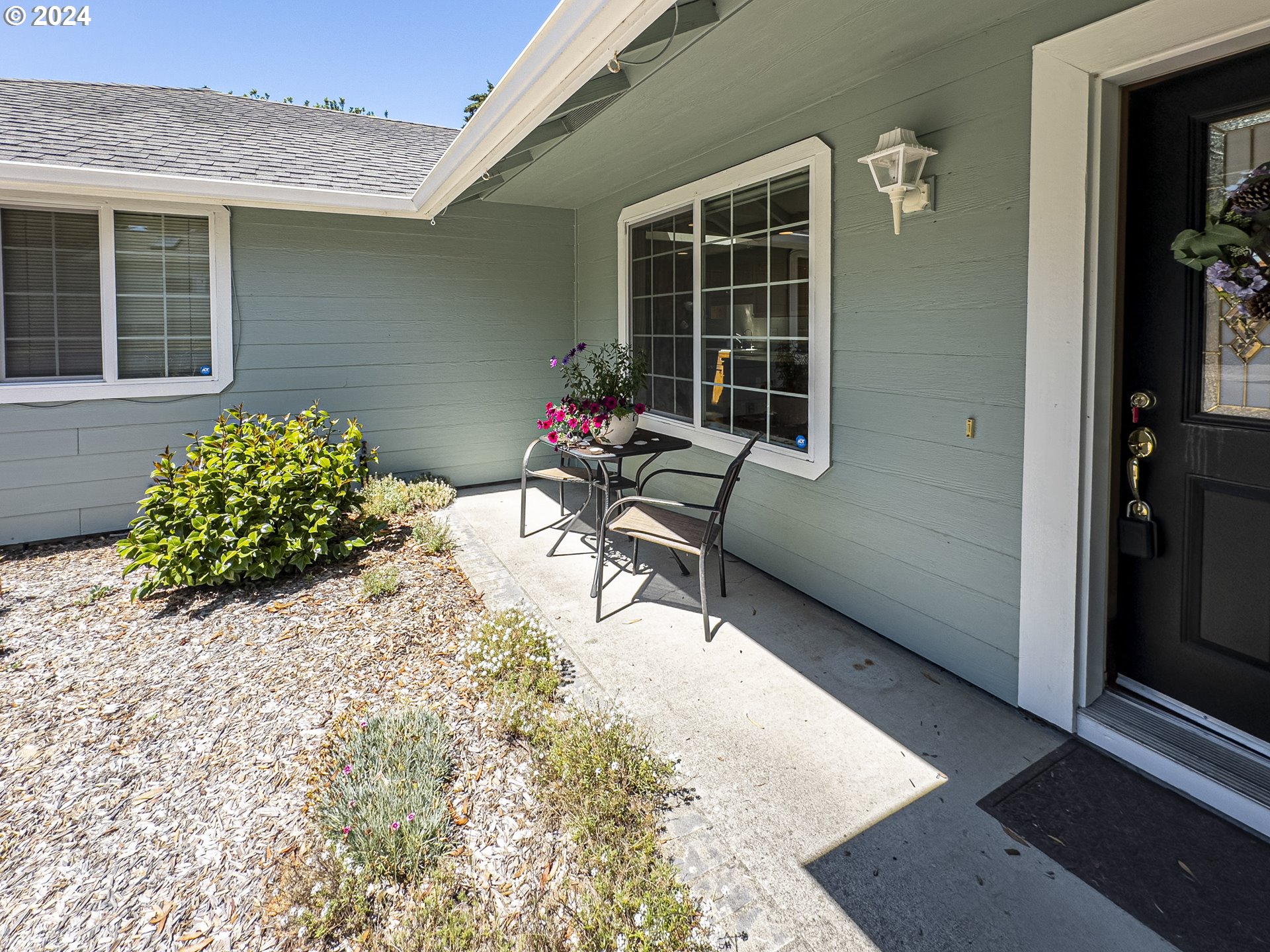 2175 23rd Street Florence, OR 97439 - Photo 2 of 35 Gallery Image 2