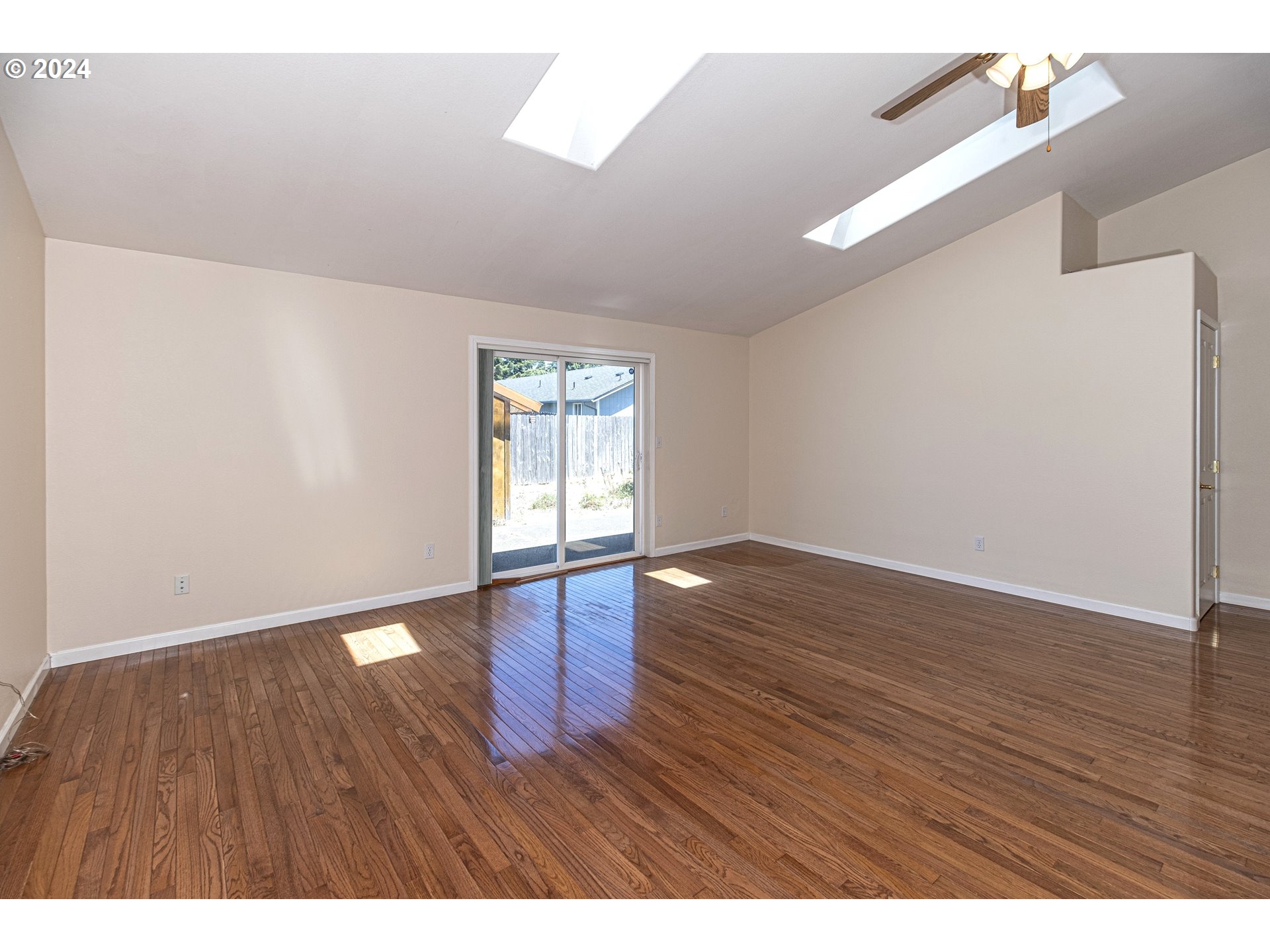 2175 23rd Street Florence, OR 97439 - Photo 27 of 35 Gallery Image 27