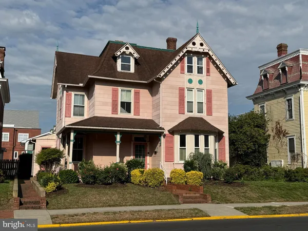 $375,000 | 10 North State Street, Dover, DE 19901