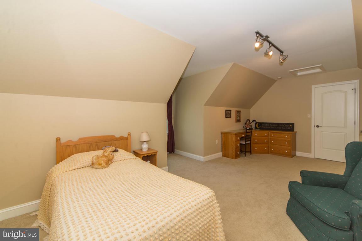 2560 Valley View Road Morgantown, PA 19543 - Photo 20 of 35 Gallery Image 20