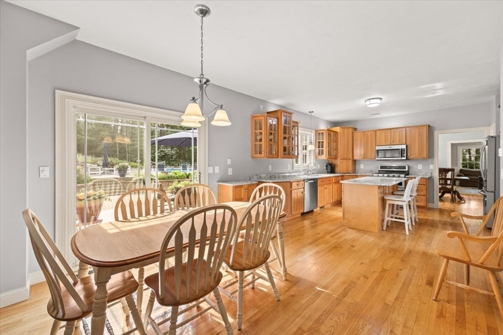 118 Bay Road Norton, MA 02766 - Photo 7 of 42