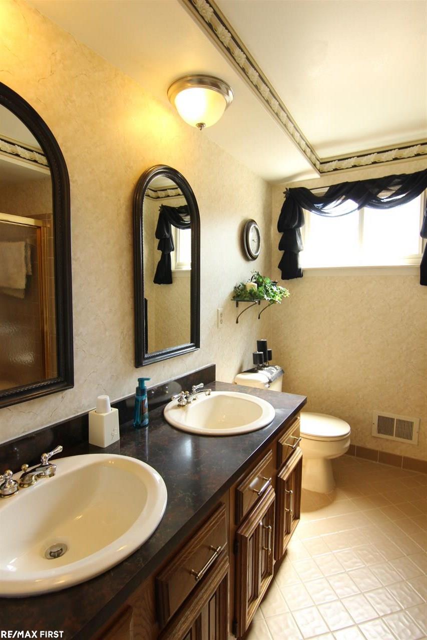 710 Lion Street Rochester Hills, MI 48307 - Photo 33 of 41