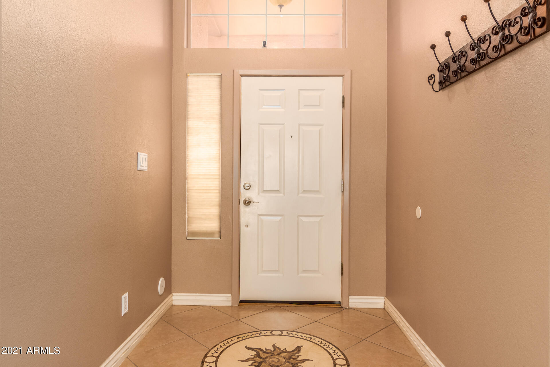 253 East Nunneley Road Gilbert, AZ 85296 - Photo 4 of 25 a view of a closet area
