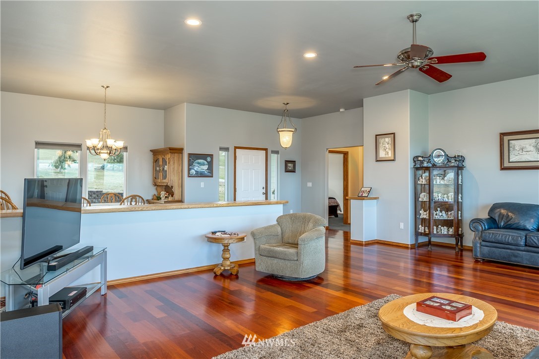 615 Chelan Trails Road Manson, WA 98831 - Photo 7 of 25 Gallery Image 7