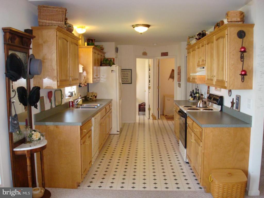 329 Rexmont Road Lebanon, PA 17042 - Photo 3 of 6 Gallery Image 3