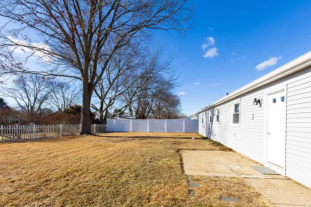 79 Duncan Road Warwick, RI 02886 - Photo 17 of 20