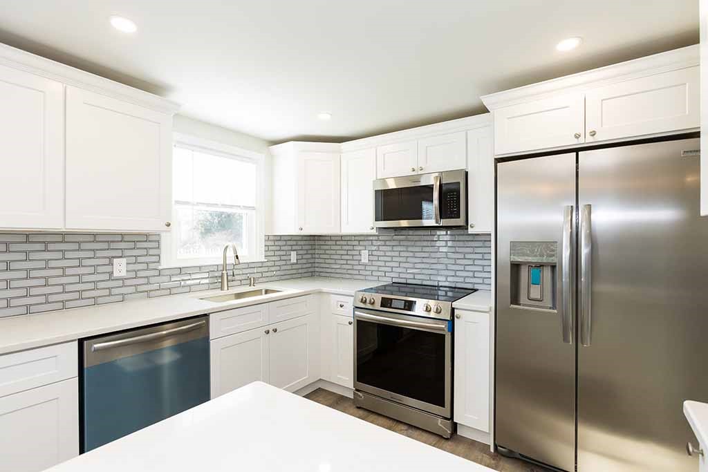 79 Duncan Road Warwick, RI 02886 - Photo 2 of 20