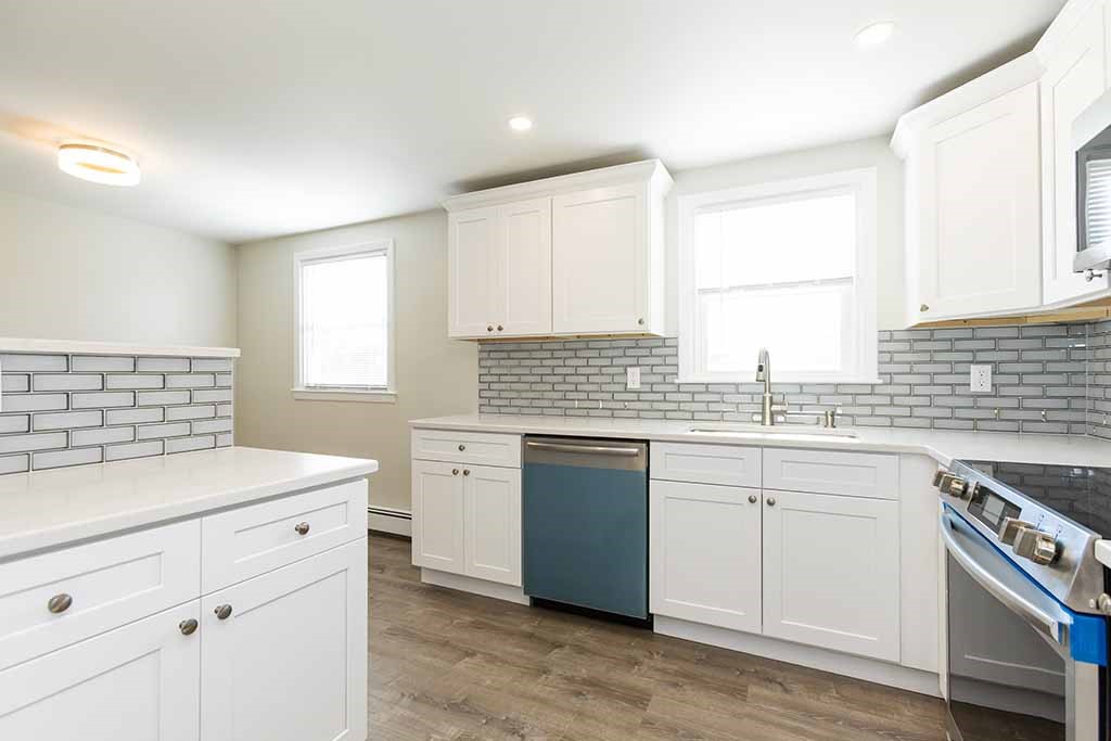 79 Duncan Road Warwick, RI 02886 - Photo 3 of 20