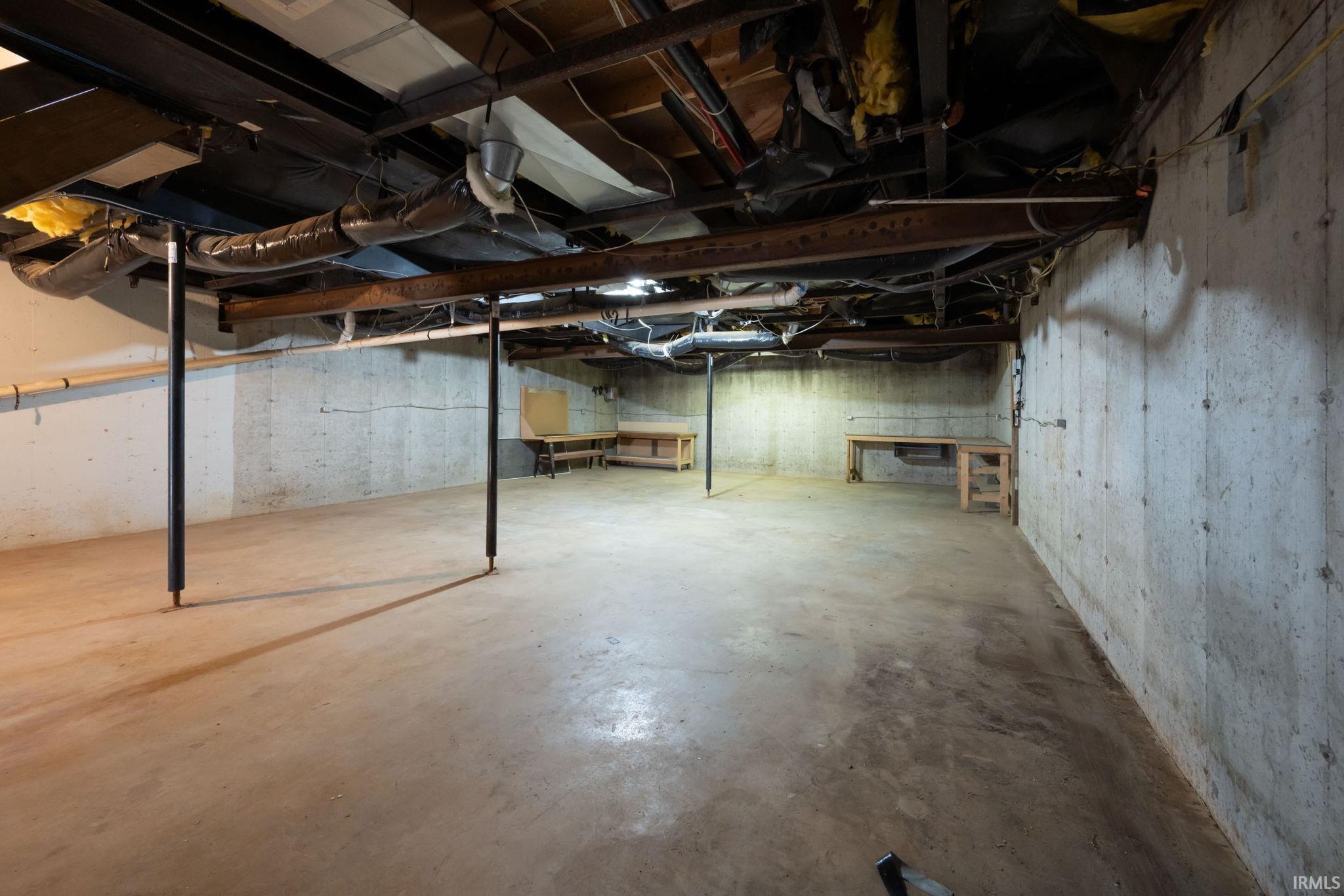 9710 Auburn Road Fort Wayne, IN 46825 - Photo 35 of 36 Gallery Image 35