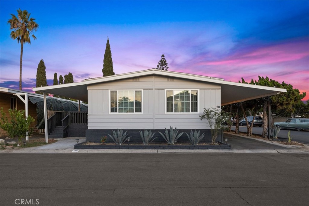 320 North Park Vista St Unit 28