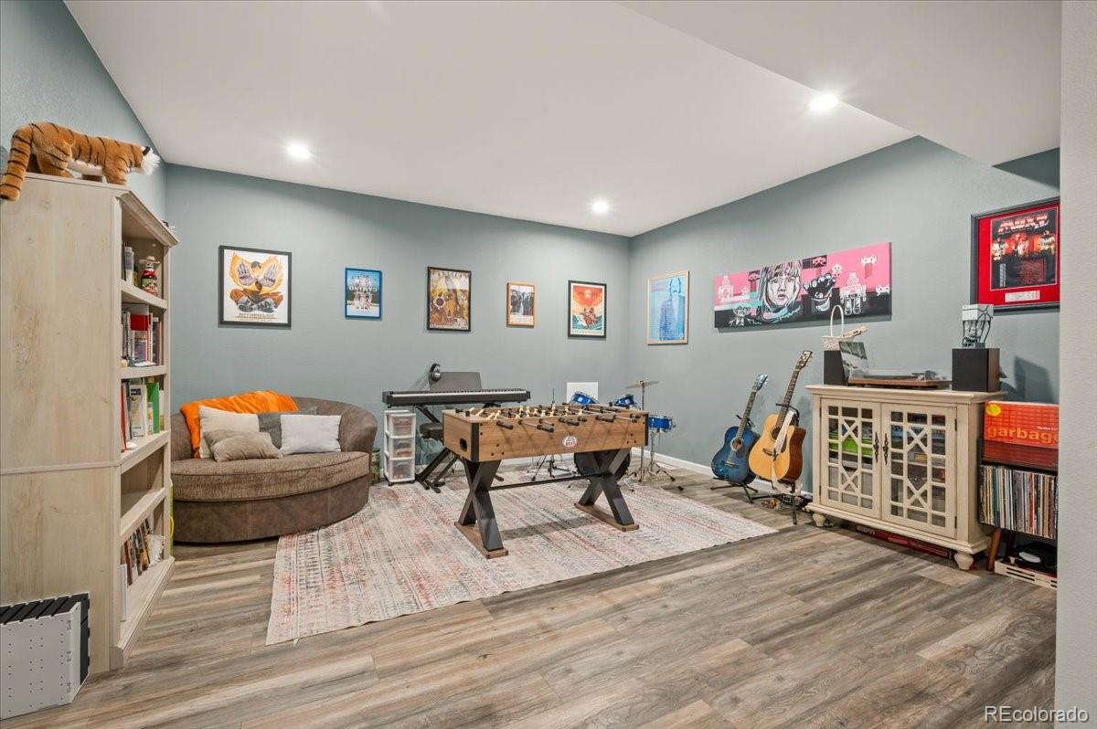 1313 Single Tree Lane Erie, CO 80516 - Photo 27 of 50