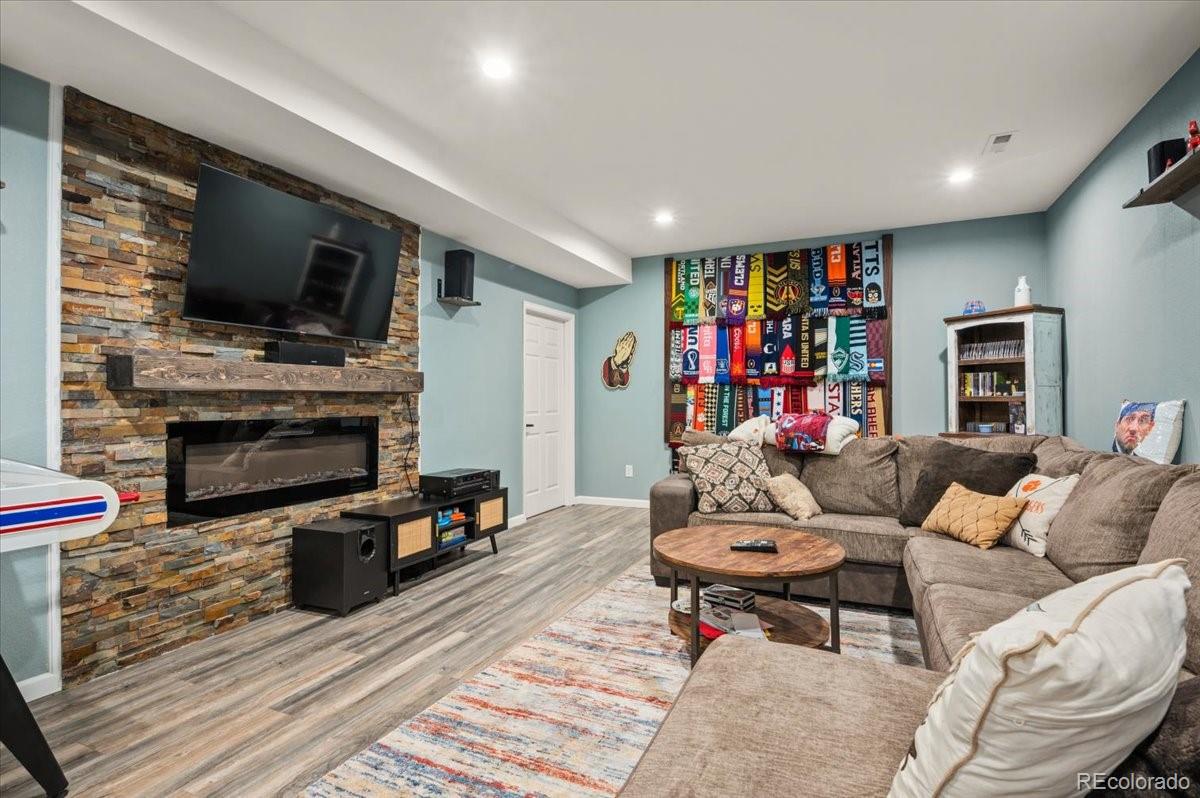 1313 Single Tree Lane Erie, CO 80516 - Photo 30 of 50